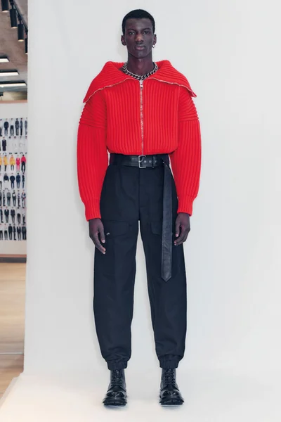 Look 9